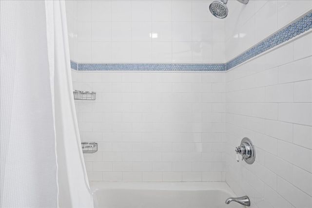 25 Bunker Lane, Natick, MA 01760