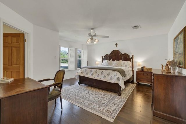 830 Palomino LN 1, San Marcos, TX 78666
