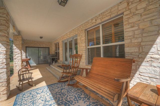 830 Palomino LN 1, San Marcos, TX 78666
