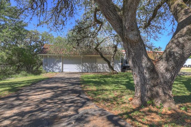 830 Palomino LN 1, San Marcos, TX 78666