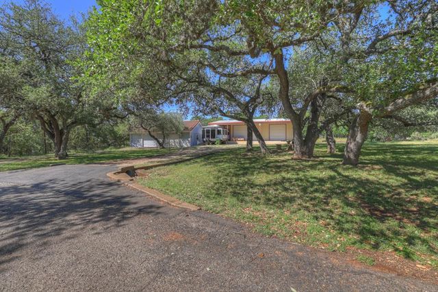 830 Palomino LN 1, San Marcos, TX 78666
