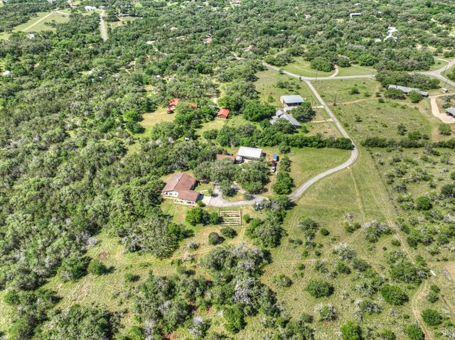 830 Palomino LN 1, San Marcos, TX 78666