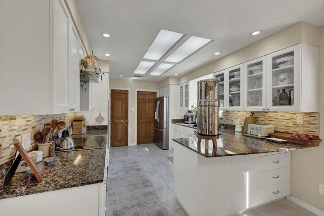 830 Palomino LN 1, San Marcos, TX 78666