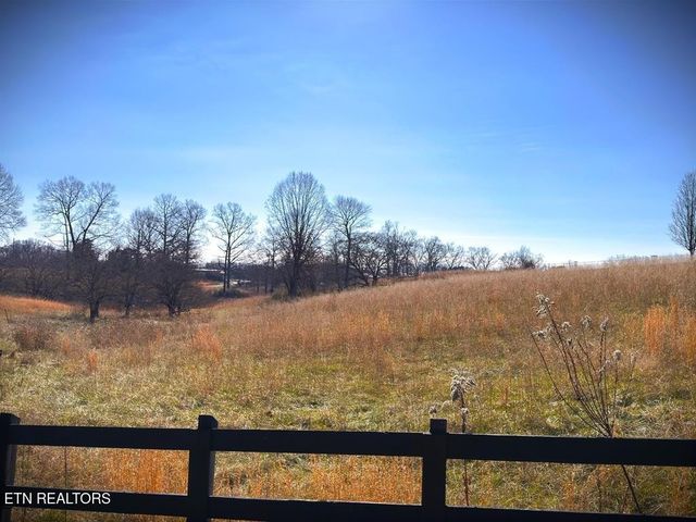 4020 Bunker Hill Rd, Cookeville, TN 38506
