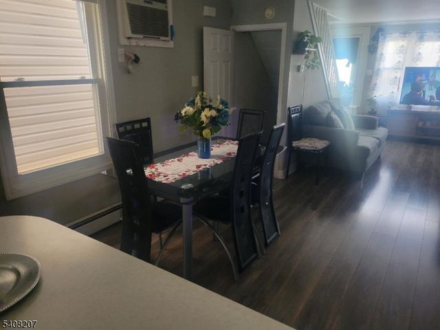 97 Marne St, Newark City, NJ 07105