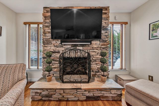 6524 Fairway Estates DR, Roanoke, VA 24018