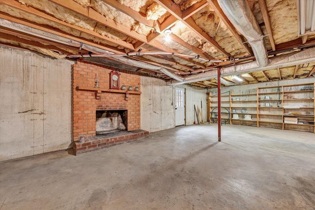 6524 Fairway Estates DR, Roanoke, VA 24018