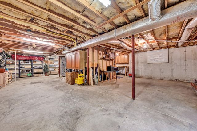 6524 Fairway Estates DR, Roanoke, VA 24018