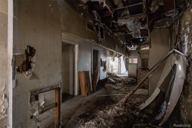 11751 Grand River Avenue, Detroit, MI 48204