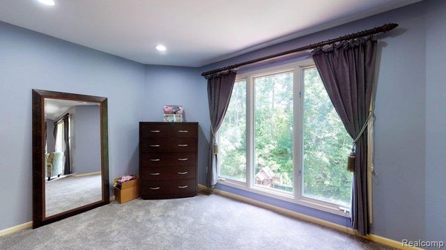 29148 Bradmoor Court, Farmington Hills, MI 48334