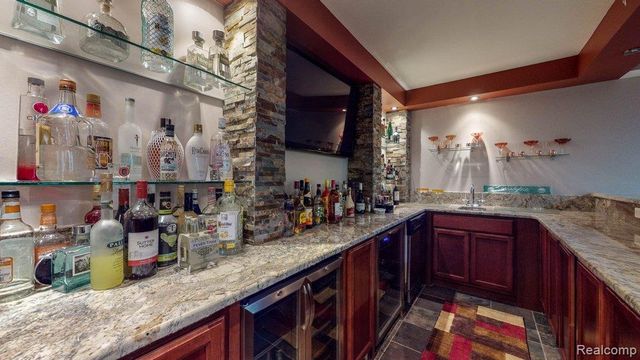 29148 Bradmoor Court, Farmington Hills, MI 48334