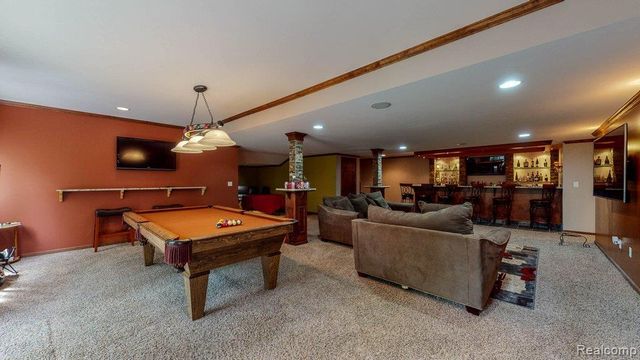 29148 Bradmoor Court, Farmington Hills, MI 48334