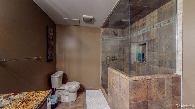29148 Bradmoor Court, Farmington Hills, MI 48334