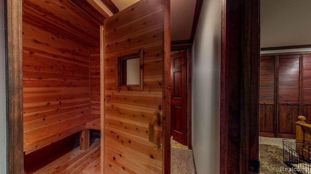 29148 Bradmoor Court, Farmington Hills, MI 48334