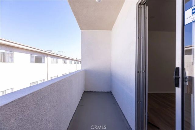 5320 Zelzah Avenue 314, Encino, CA 91316