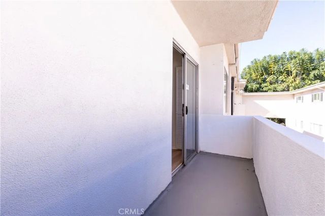 5320 Zelzah Avenue 314, Encino, CA 91316