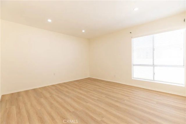 5320 Zelzah Avenue 314, Encino, CA 91316