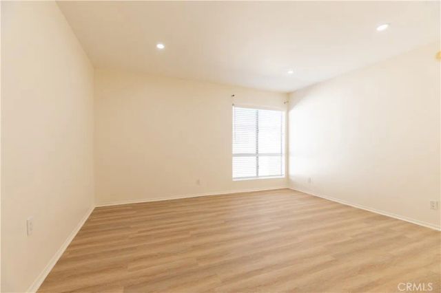 5320 Zelzah Avenue 314, Encino, CA 91316