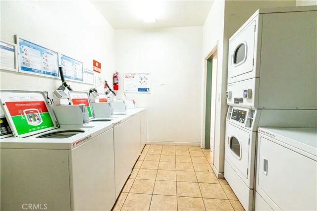 5320 Zelzah Avenue 314, Encino, CA 91316