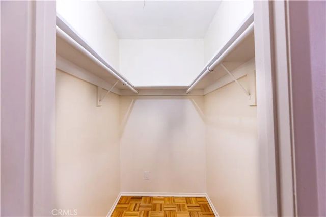 5320 Zelzah Avenue 314, Encino, CA 91316