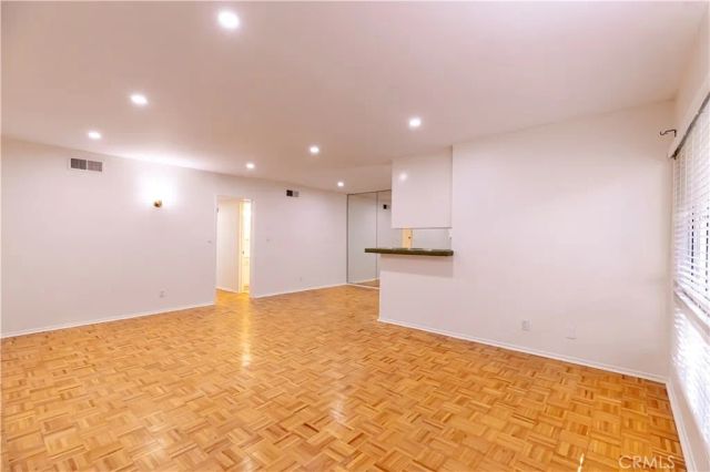 5320 Zelzah Avenue 314, Encino, CA 91316