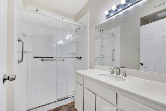 15044 Nordhoff 1, North Hills, CA 91343