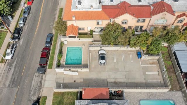 15044 Nordhoff 1, North Hills, CA 91343