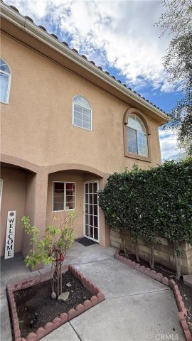 15044 Nordhoff 1, North Hills, CA 91343