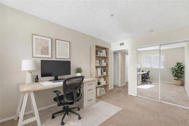 15044 Nordhoff 1, North Hills, CA 91343