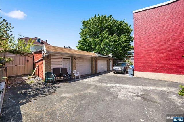 8401 2nd Avenue, North Bergen, NJ 07047