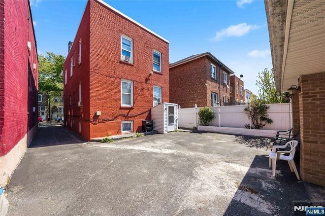 8401 2nd Avenue, North Bergen, NJ 07047