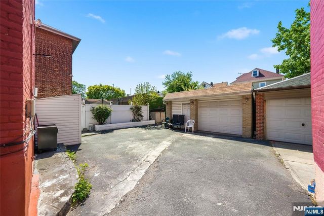 8401 2nd Avenue, North Bergen, NJ 07047