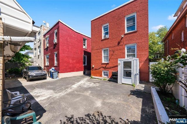 8401 2nd Avenue, North Bergen, NJ 07047