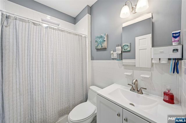 8401 2nd Avenue, North Bergen, NJ 07047