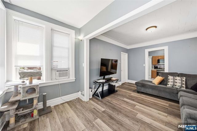 8401 2nd Avenue, North Bergen, NJ 07047