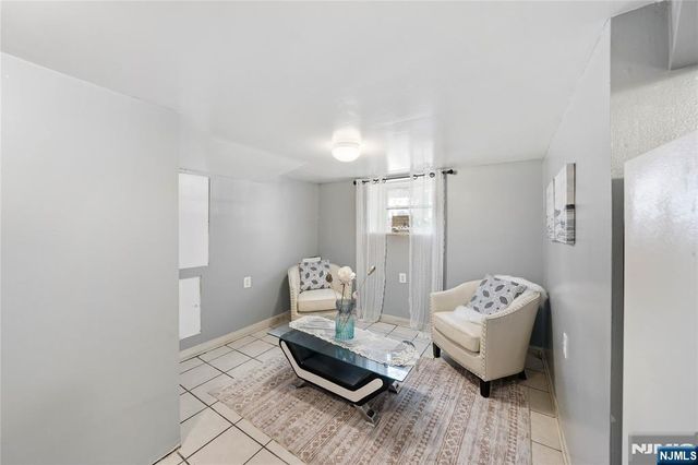 8401 2nd Avenue, North Bergen, NJ 07047