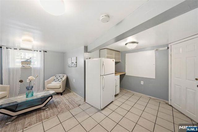 8401 2nd Avenue, North Bergen, NJ 07047