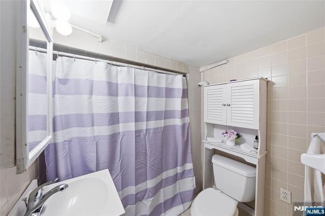 8401 2nd Avenue, North Bergen, NJ 07047