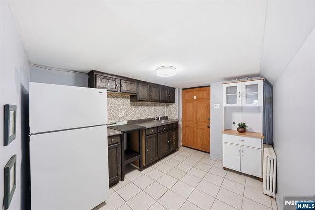 8401 2nd Avenue, North Bergen, NJ 07047