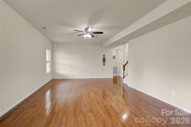 817 Wingthorn Rose Drive, Gastonia, NC 28056