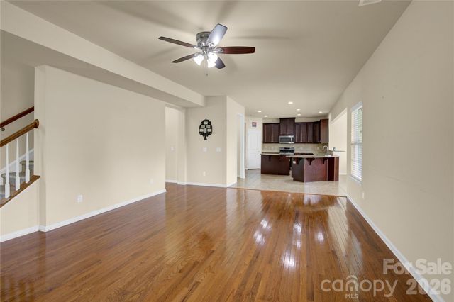 817 Wingthorn Rose Drive, Gastonia, NC 28056