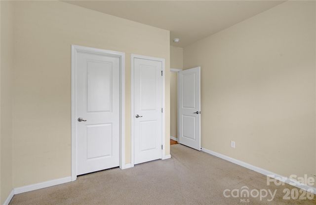 817 Wingthorn Rose Drive, Gastonia, NC 28056