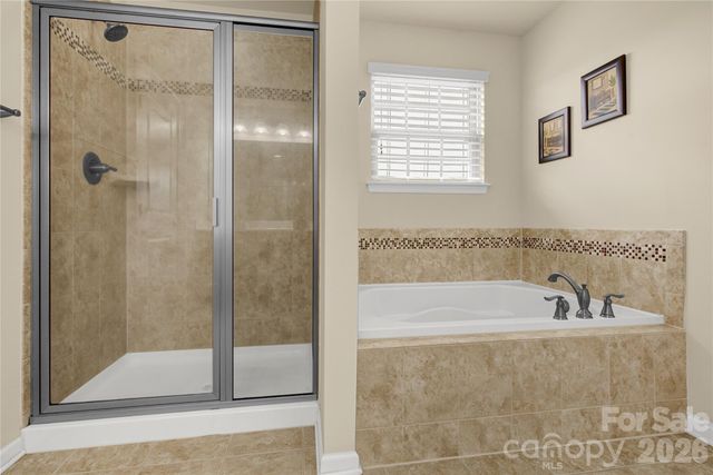 817 Wingthorn Rose Drive, Gastonia, NC 28056