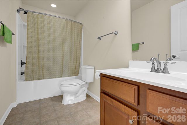 817 Wingthorn Rose Drive, Gastonia, NC 28056