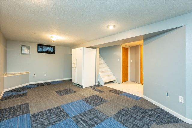 3103 E Shawnee Avenue, Des Moines, IA 50317