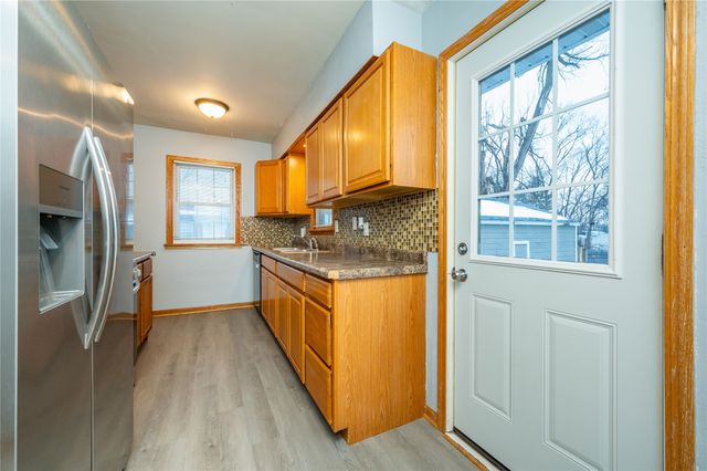 3103 E Shawnee Avenue, Des Moines, IA 50317