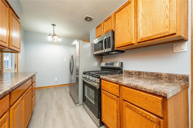 3103 E Shawnee Avenue, Des Moines, IA 50317