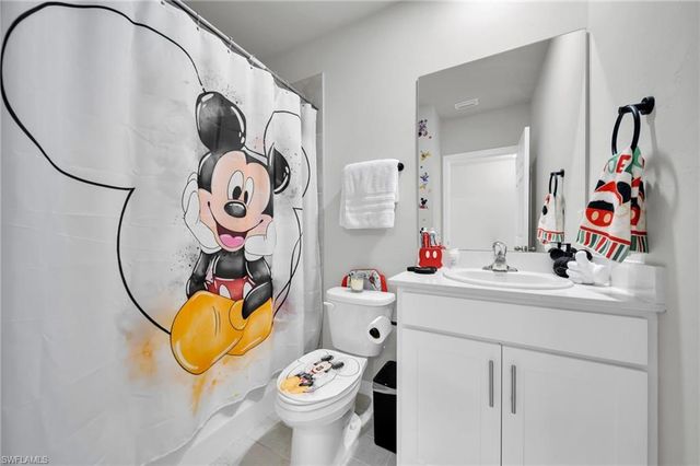 312 NW 17th PL, Cape Coral, FL 33993