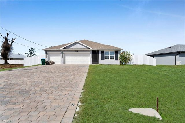 312 NW 17th PL, Cape Coral, FL 33993