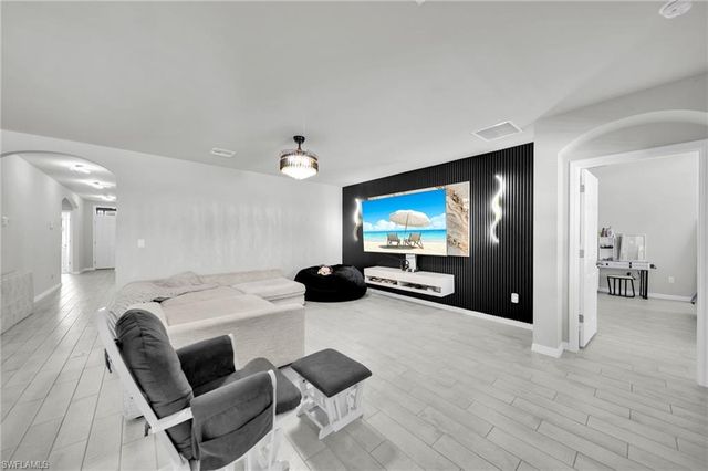 312 NW 17th PL, Cape Coral, FL 33993